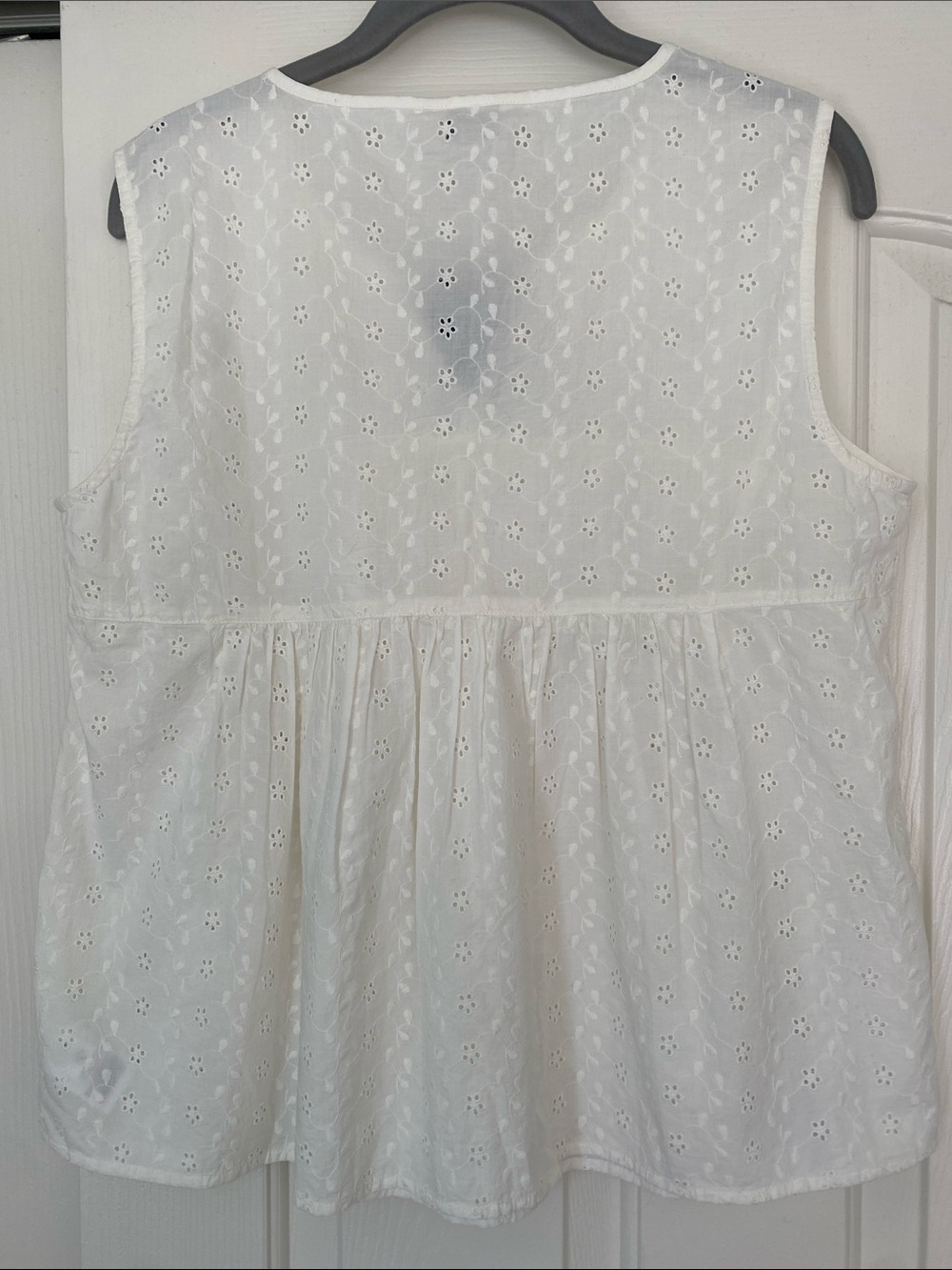 Lucky Brand White Eyelet Sleeveless Peasant Top - Picture 4 of 7